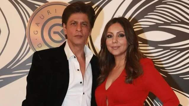 2440-shah-rukh-khan-and-gauri-khan